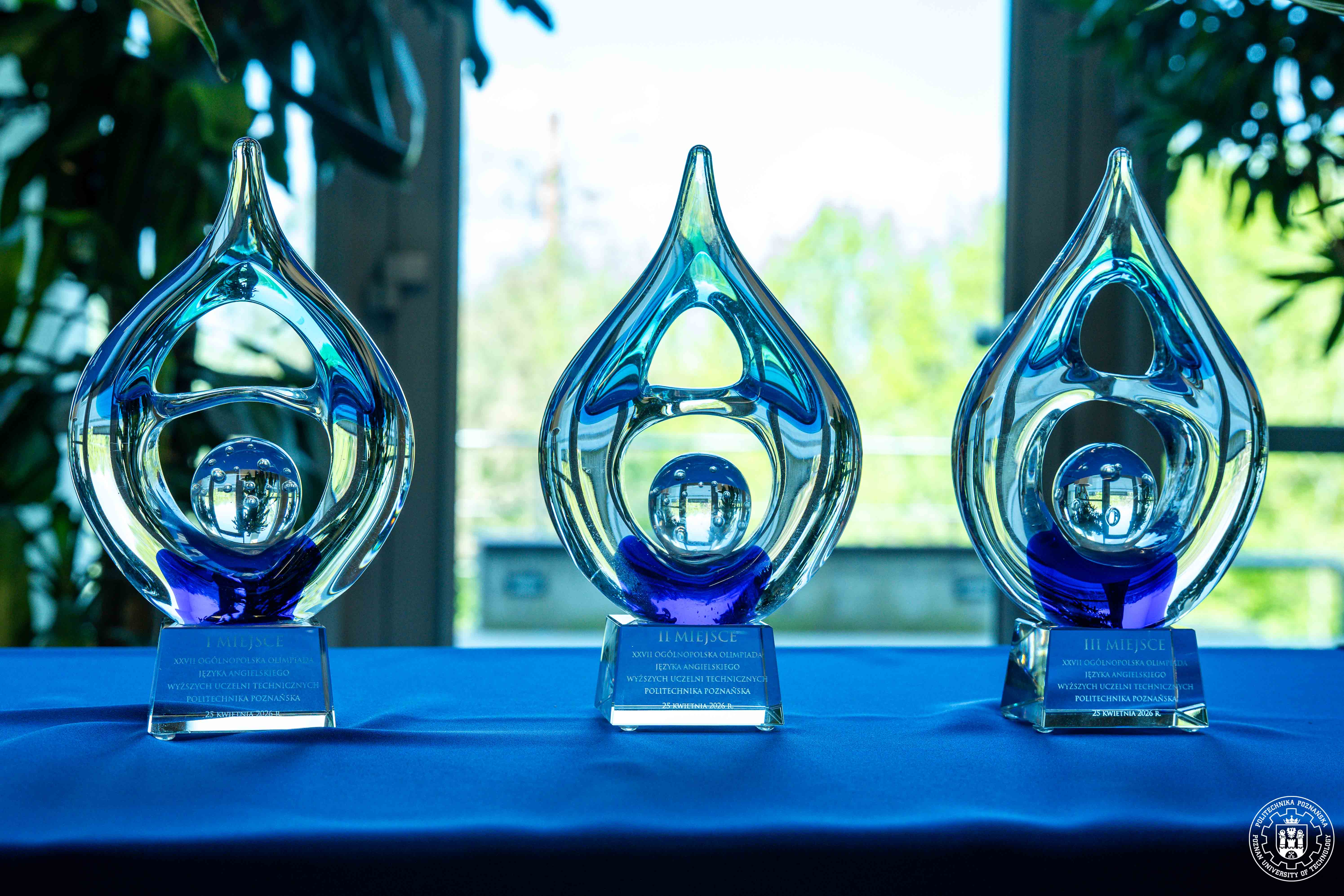 Statuetki XXVII Olimpiady Języka Angielskiego - pierwsze trzy miejsca