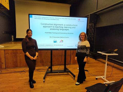 zdjęcie przedstawia salę wykładowa i 2 wykładowczynie dr Barbara Sawicka (Politechnika Poznańska) oraz Magdalini Liontou (University of Oulu, Finlandia).